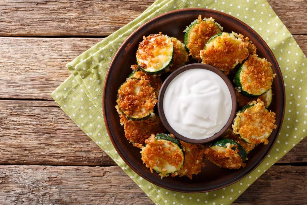 Chips de courgettes à l'ail et parmesan