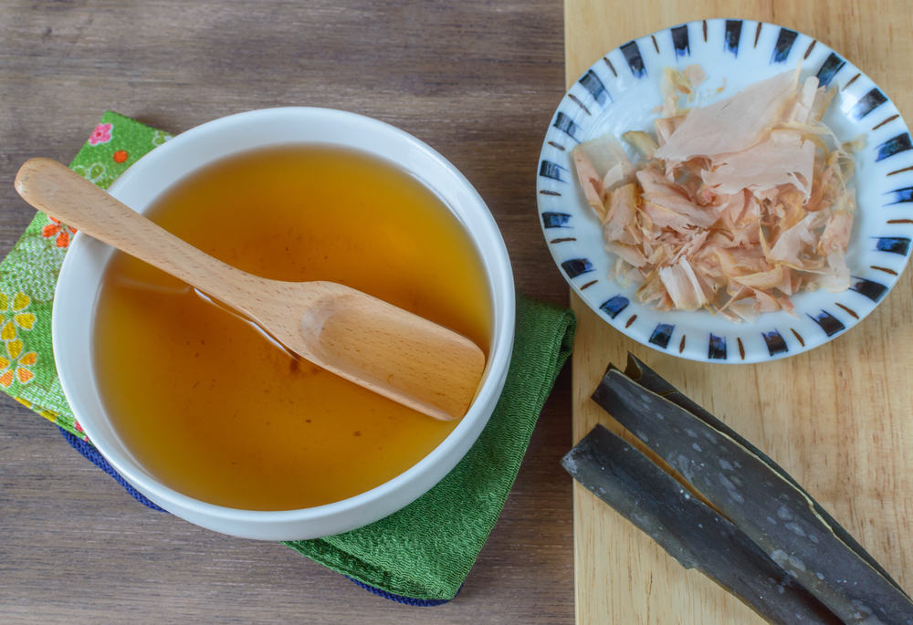 Bouillon dashi facile