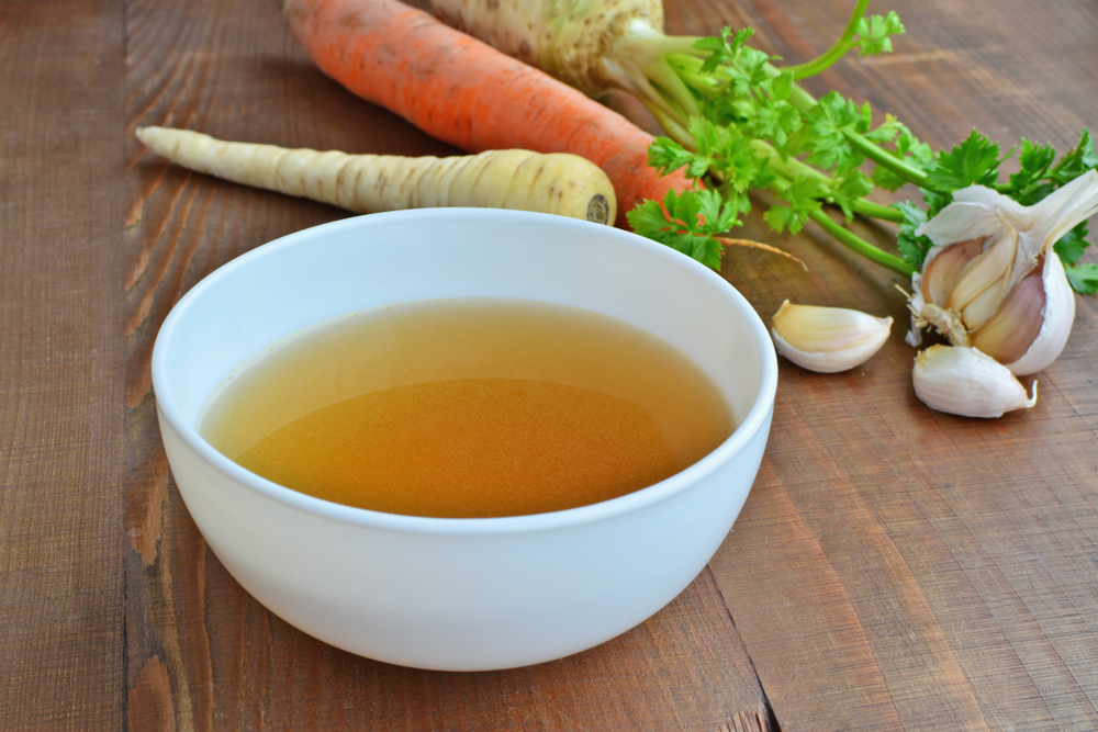 Bouillon de poulet maison