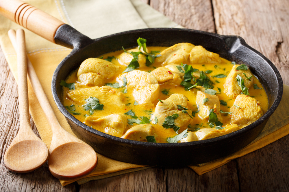 Curry de poulet au lait de coco healthy et facile